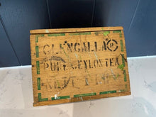 Load image into Gallery viewer, Vintage Wooden Tea Caddy
